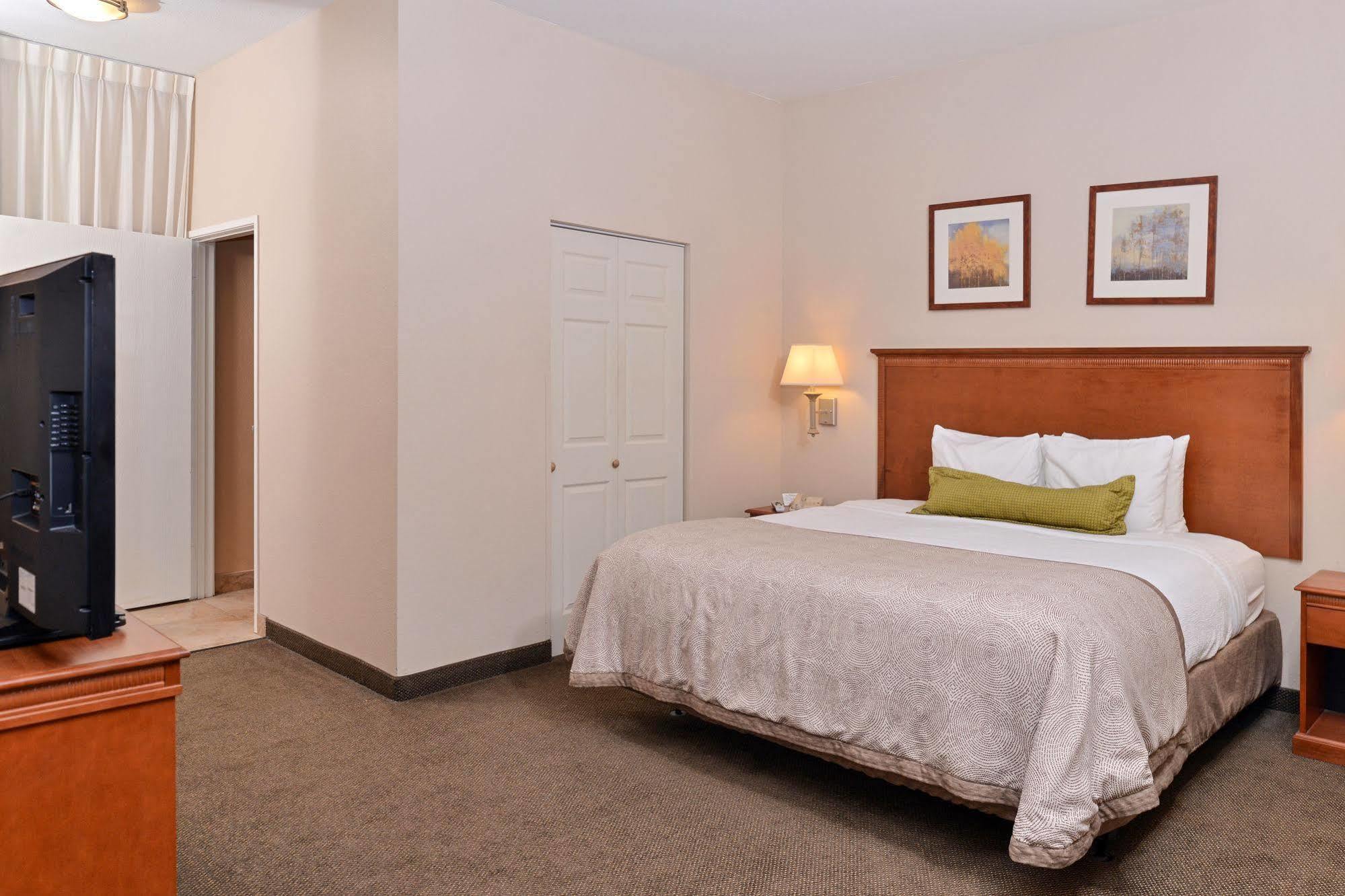 Candlewood Suites San Diego By Ihg Εξωτερικό φωτογραφία